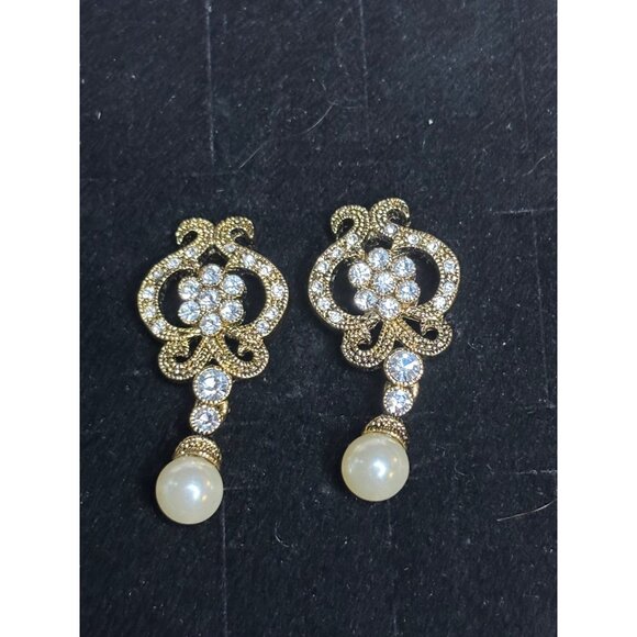 Gold Tone Crystal Pearl Dangle Earrings - Picture 1 of 7